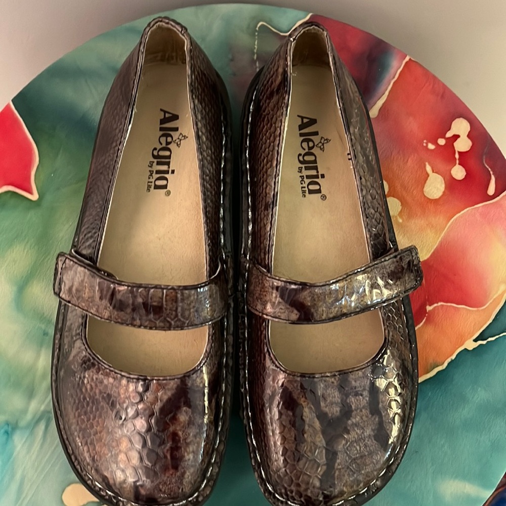 Alegria Feliz Mary Jane Snake Pattern